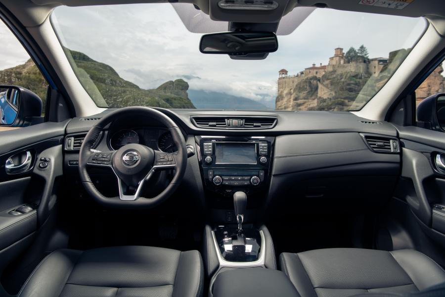 Торпедо Nissan Qashqai 2019 года  (CIS) (фото 24 из 40)